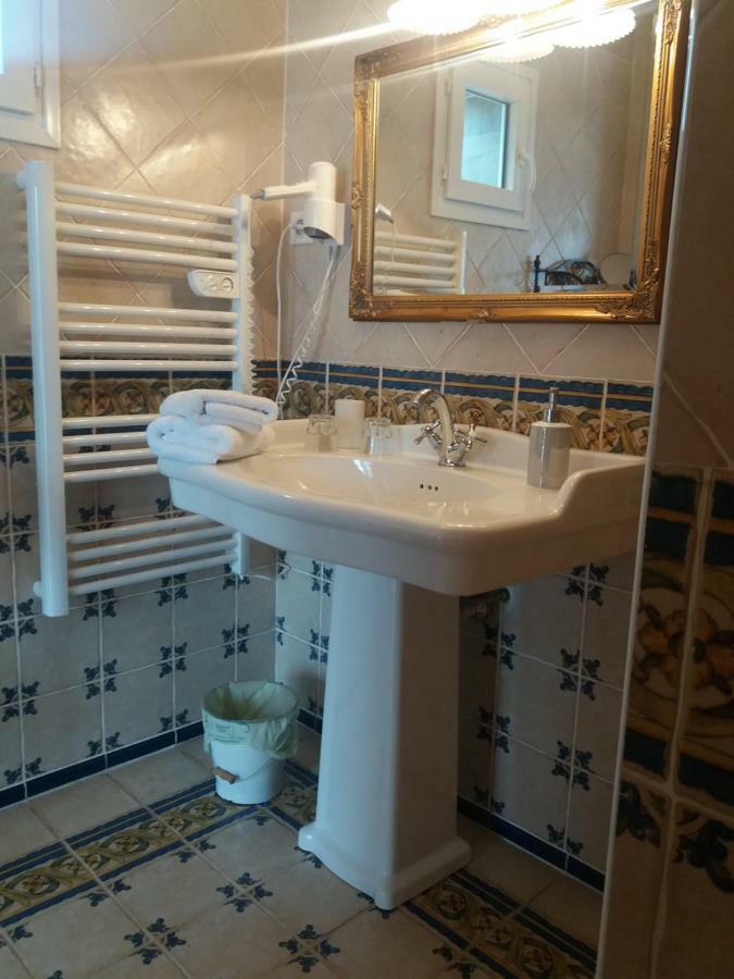 Chambres D'Hotes Les Iris Sospel Exteriör bild